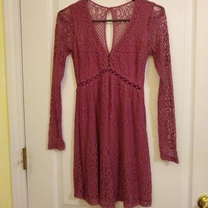 🎶Hollister Mauve Long Sleeve Lace Dress